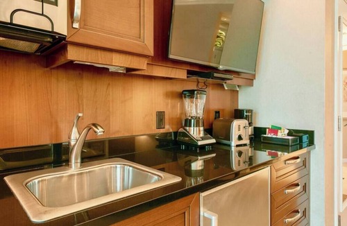 Las Vegas Condo | No Resort Fee | Balcony Strip Views, Pools & Parking