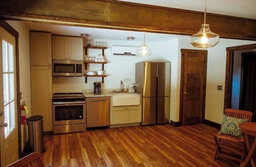 Old Fort Cabin | North Star Tiny Cabin 2 | Indigo Nature Retreat