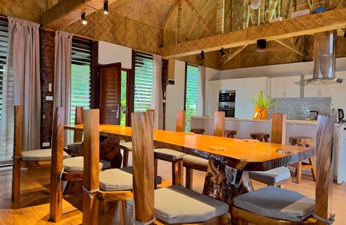 Savusavu Villa | Nuku Beach Villa Fiji Exclusive Beachfront Villa