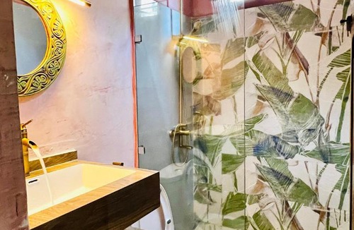 Stone Town House | Nuru House Stone Town Ensuite 3BR Apartment