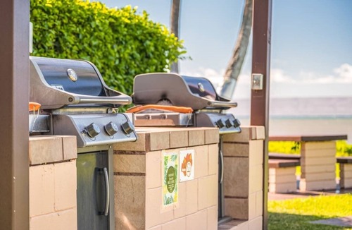 Kaunakakai Condo | Ocean Views W/Ground Lanai and Kitchen-Molokai Shores