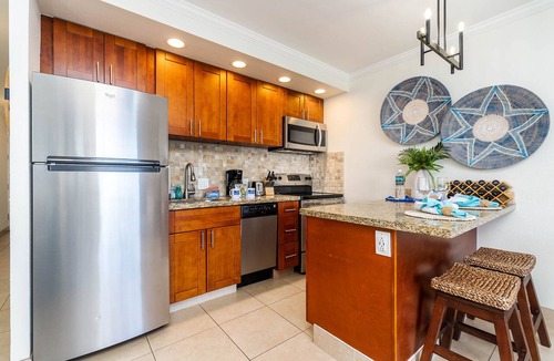 Honokowai Condo | Oceanfront Luxury Kuleana 614 Best View AC Pool Lanai