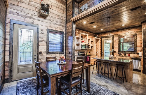 Hochatown Cabin | Off The Record - Couples Cabin, Farmhouse Style, Sleeps 4, High-End Amenities