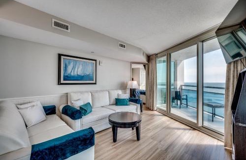 Downtown Myrtle Beach Apartment | Panoramic Oceanfront Condo OO 3rd Floor
