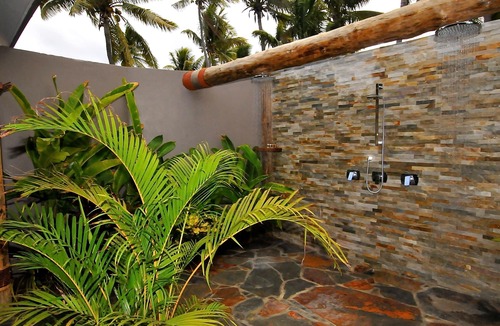 Naukacuvu Island Resort | Paradise Cove Resort