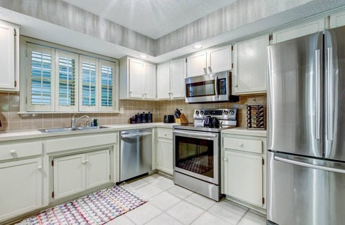 Amelia City House | Paradise Cove - Hosted by Moore AI Rentals