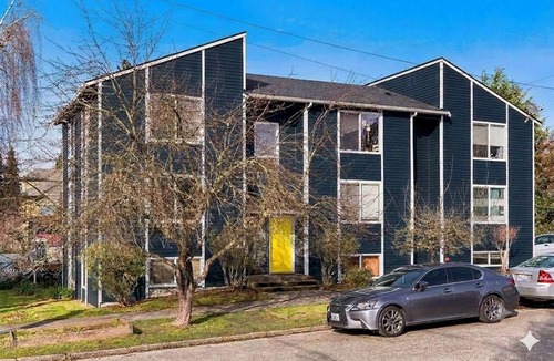University District Apartment | Peaceful 1-bedroom apartment with AC in vibrant Seattle UW district