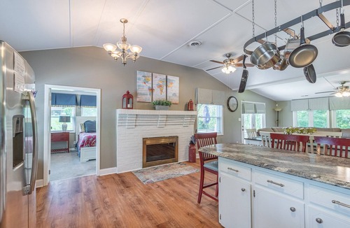 Morganton House | Peaceful and Quiet Bliss with 2 ponds, nearby mtns & lake, golf cart available.