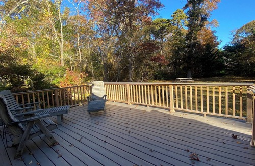 Brewster House | Peaceful Haven, Brewster Walk to The Brewster Store & Breakwater Beach