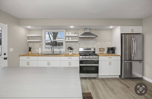 South Bend House | Peach Tree Place - Updated Home in South Bend