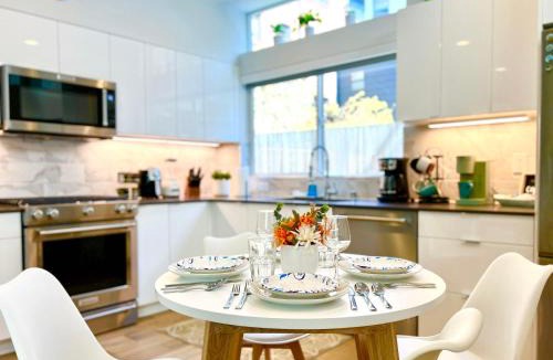 Broadway House | Perch - Capitol Luxe Two