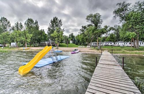 Dent House | Pet-Friendly Beachfront Dent Cabin w/Grill!