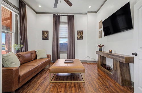 Garfield House | Pet-Friendly Craftsman Fenced Yard Downtown PHX