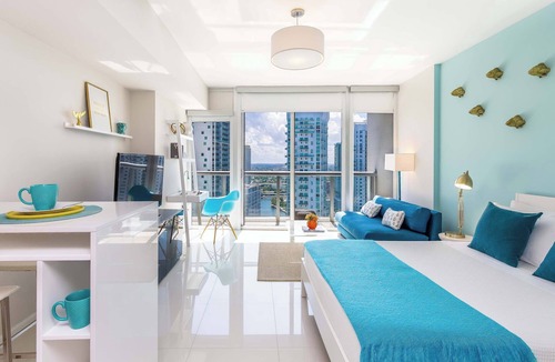 Downtown Miami Apartment | Playful Studio Suite | Walk to Brickell