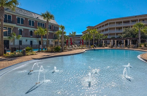 Seacrest Beach Apartment | 🐟Pools-Walk2Beach-Village of South Walton B375-G