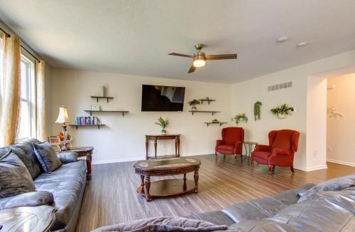 Johnstown House | Private Backyard! Spacious Home 25 Mi to Columbus