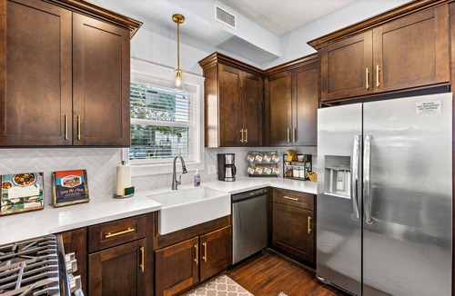 San Jacinto House | Private Pool & Hot Tub 2 Master Suites Walk To Beach Pet Friendly