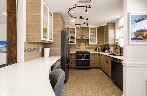 Royal Poinciana House | Private Pool Sleeps 8 Near Beach, Downtown Hollywood, Stadium Events & FLL