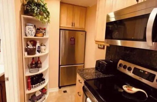 Mercer Island Apartment | Private studio, gated house, Seattle-Bellevue.