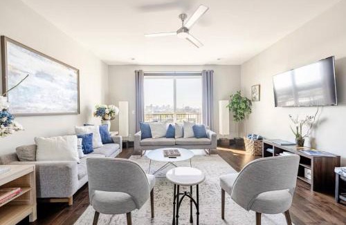 Katie Hill Neighborhood House | QueenBedSharedSpacesNashvilleNightlife Vandy and TSU