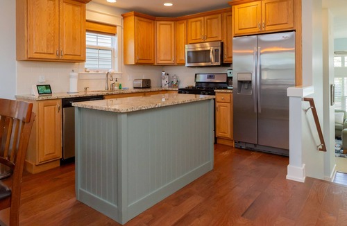 Benton Harbor House | Relax at Beachwood Bliss - Enjoy your Lake Michigan Retreat!