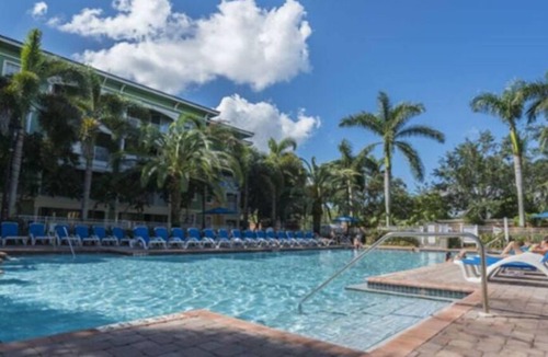 Weston Apartment | Relaxing Luxurious Suite - in Weston, FL