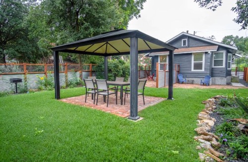 Mahncke Park Apartment | Remodeled Modern 1br/1ba Apt #1 Near Downtown