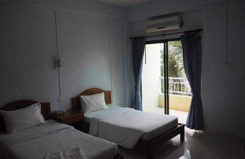 Chumphon Hotel | Ritzy House Hotel
