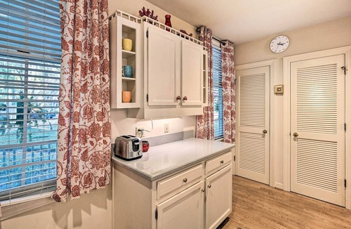 Murrells Inlet Cottage | Riverside Cottage: Close to Ocean and Myrtle Beach