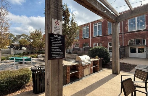 Judson Apartment | Rustic Meets Modern: 2BR/2BA