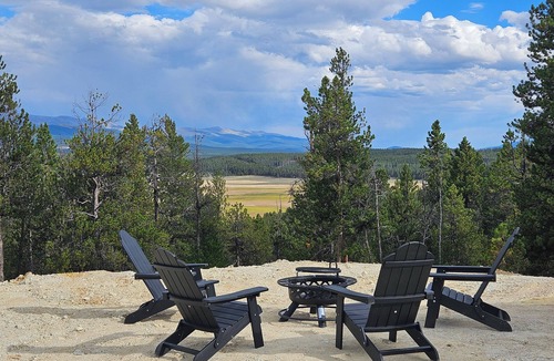 Leadville Cabin | Rustic Off-Grid Mountain Cabin