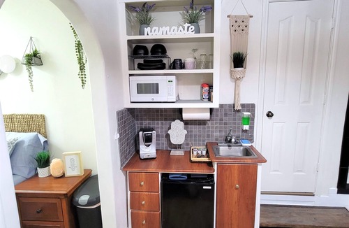 Pasadena Apartment | Sacred Serenity Space South East