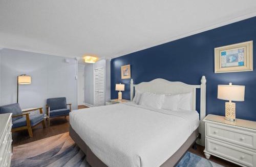 Litchfield by the Sea Apartment | Sand and Sun Resort View King Room 3rd Floor