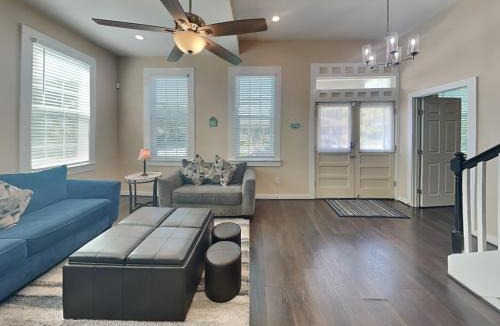 San Jacinto House | Seastar Brm