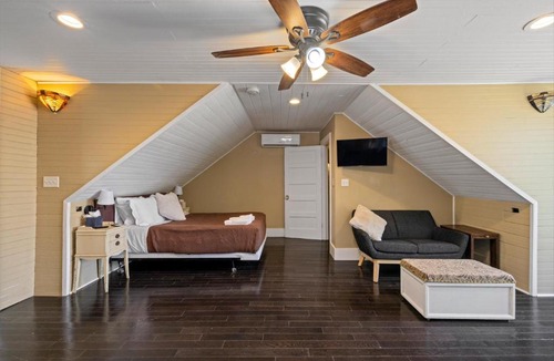 San Jacinto House | Sells House