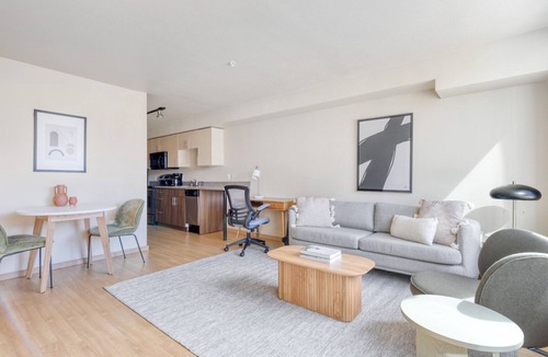 Lower Queen Anne Apartment | Serene Queen Anne 1BR w/Roof, Gym & W/D, near Metro, by Blueground
