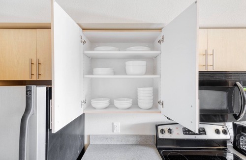 Lower Queen Anne Apartment | Serene Queen Anne 1BR w/Roof, Gym & W/D, near Metro, by Blueground