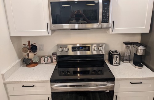 Herriman Apartment | Serene Riverton Studio/Mountain Views/Hot Tub/22mi to SLC & Ski Resorts