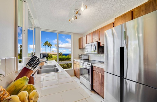 Princeville Condo | Spacious Cliffs Condo: Pool & Ocean View