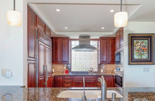 Kamuela Condo | Spacious Condo with Backyard and Ocean views | Mauna Kea Resort