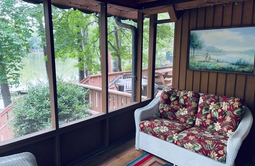 Pine Mountain Ski Chalet | Spacious Lakefront Chalet Near Callaway, Many Amenities