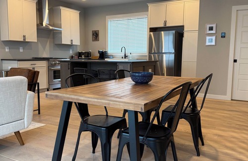 Easley House | Spacious Modern Loft 2BR 2.5 BA 13 mi to Greenville & 18 mi to Clemson