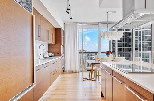 Downtown Miami Apartment | Spacious Open-Concept Suite | Brickell Hub