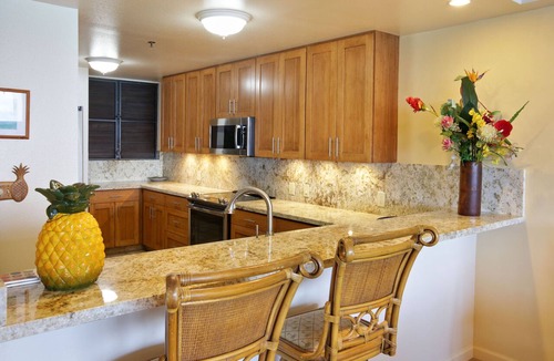 Kahana Condo | Special $285 8/9-8/21 Book Now Oceanfront Renovated Corner Unit SK353Sullivan