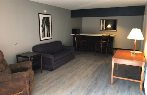 Springfield Hotel | Springfield Inn TN