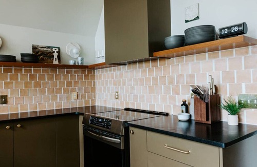 Saint Andrews House | Stayframe: a designer getaway with mountain views