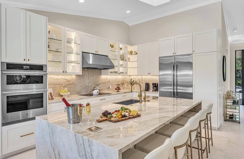 Lauderdale Beach House | Steps from Beach/Heated Pool/Sunrise Key/RESlDENCES