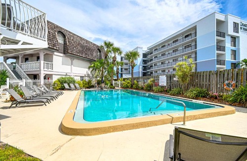 Avon By The Sea House | Steps to Sand: Condo w/Pool Access in Cocoa Beach