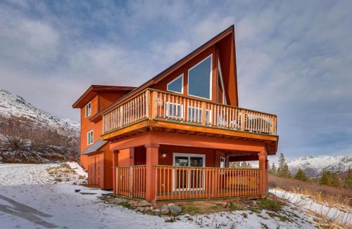 Eagle River House | Stunning Alaskan Getaway w/River & Mtn Views