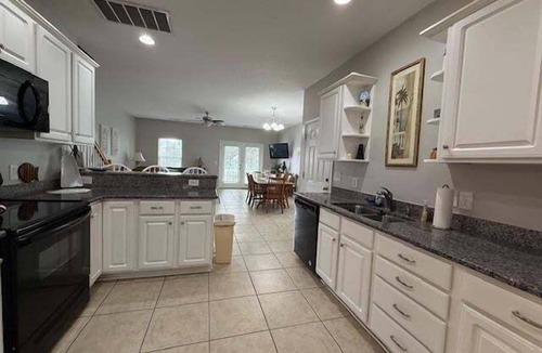 Surfside Beach House | Summer's Den 5 Bedroom Home by RedAwning